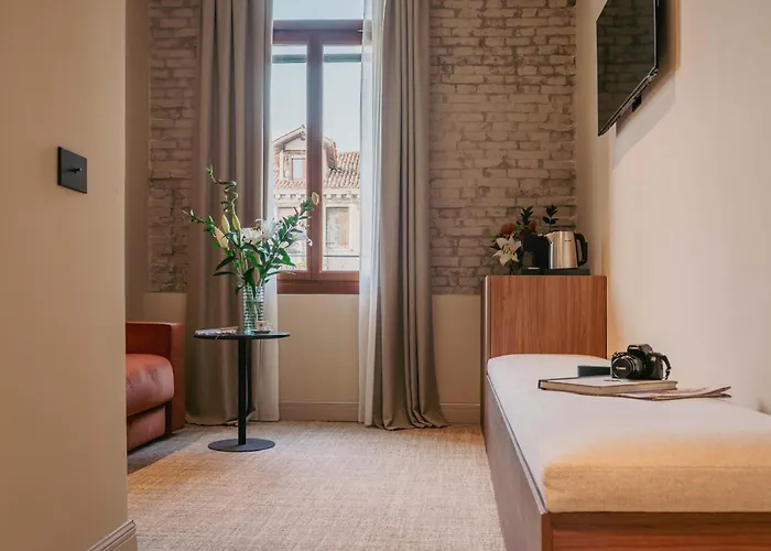 Rimon Place Kosher Hotel 3*