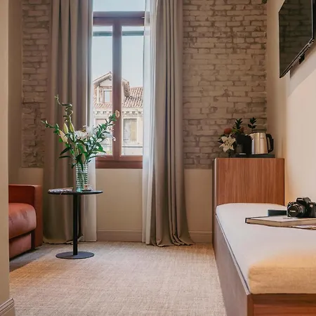 Rimon Place Kosher Hotel 3*